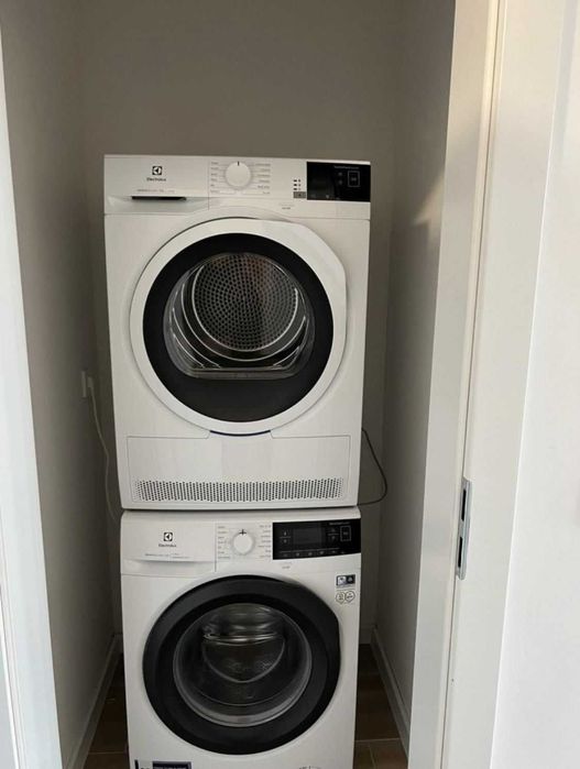 Продава се Тристаен апартамент в София, Младост 3 - 102 кв.м за 1785 €/кв.м - Снимка #9