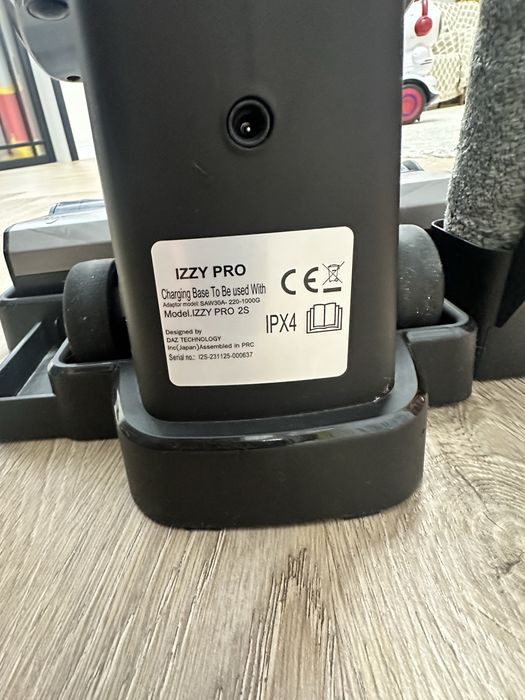 Пылесос Izzy pro