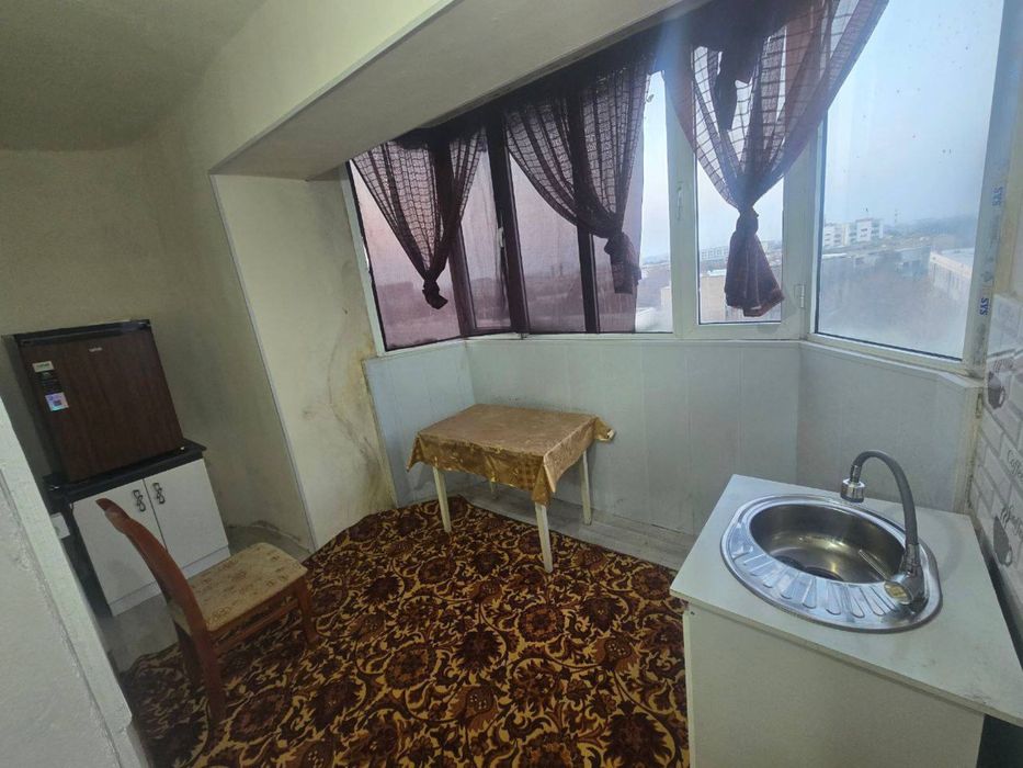 Kvartira sotiladi 1 xonali 60kv/m