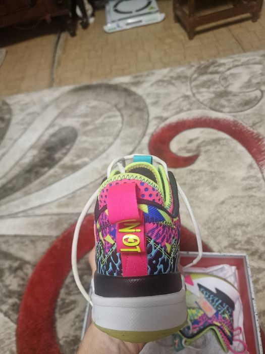 Adidasi Jordan Why Not