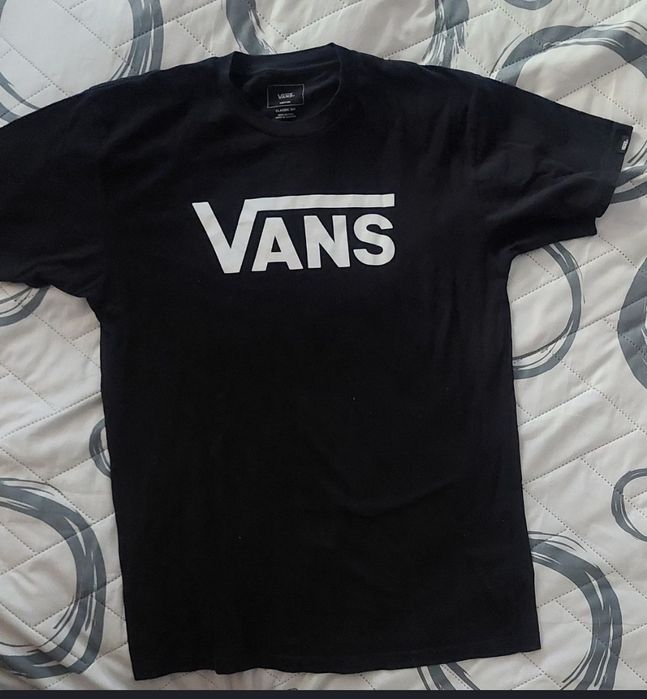 Nike и Vans тениски