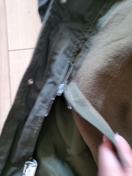 Мъжка парка с нашивки