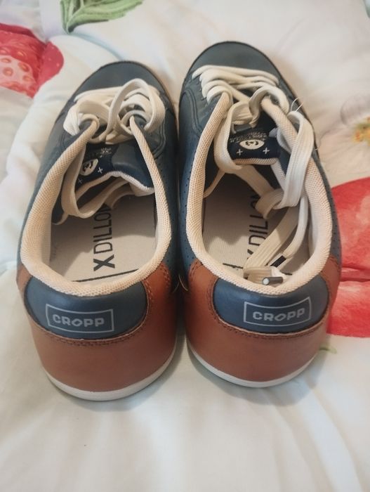 Ghete, adidași.teniși  mărimea 44, , ideal pentru noul sezon