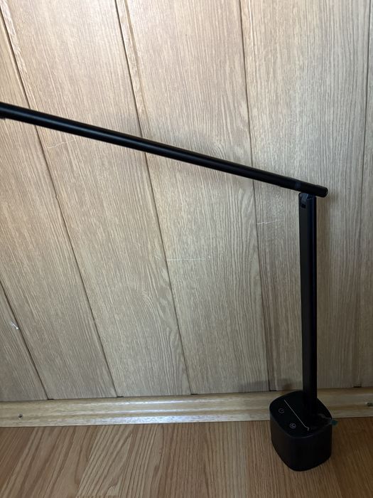 Lampa birou cu lumina de la alb cald la neon