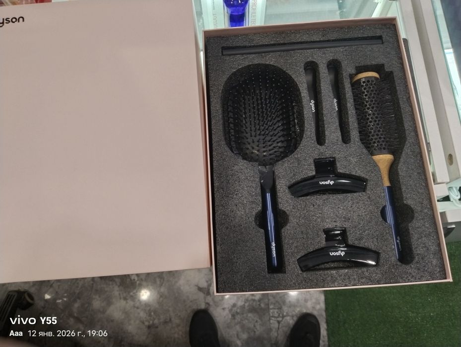 Dyson airwrap complete long