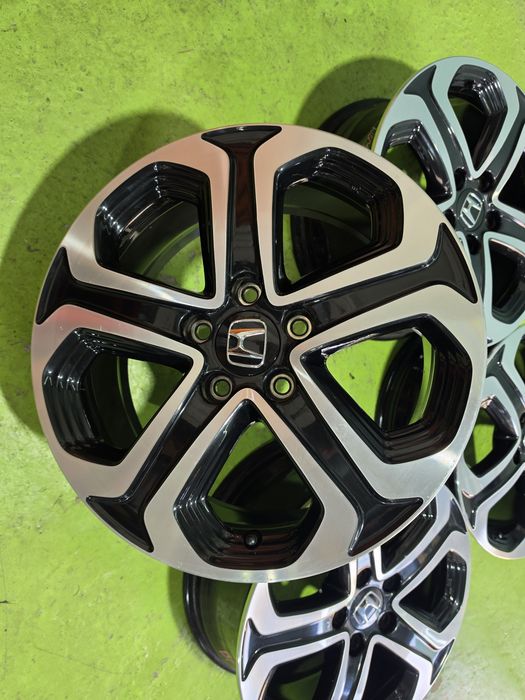 17 5x114.3 Honda лети джанти 5х114.3 хонда