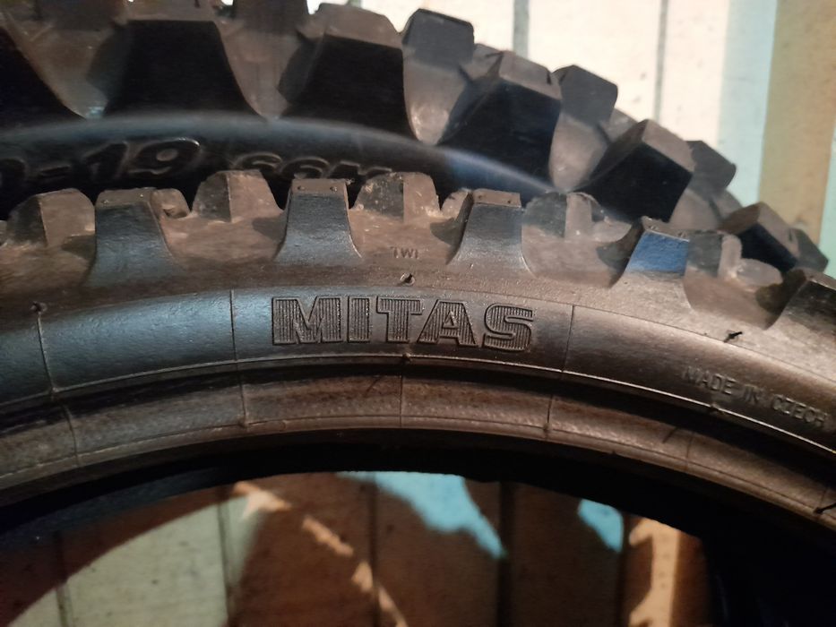 Продавам кросови гуми