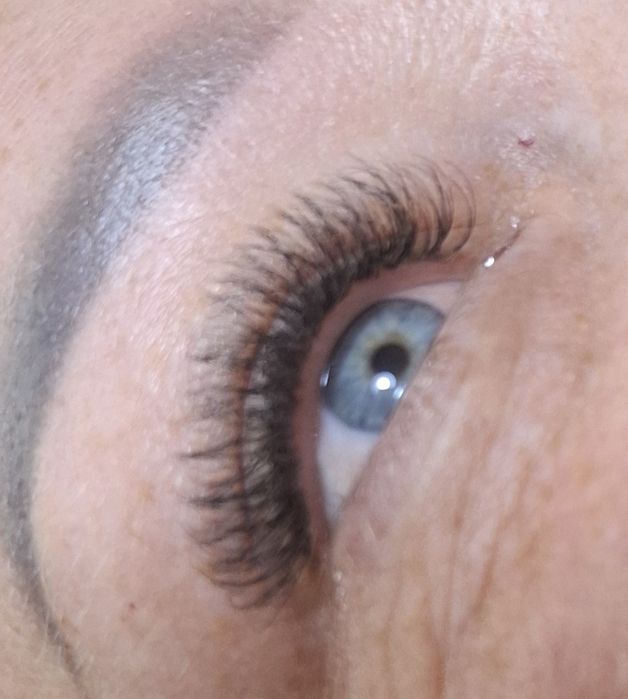 Наращивания ресниц