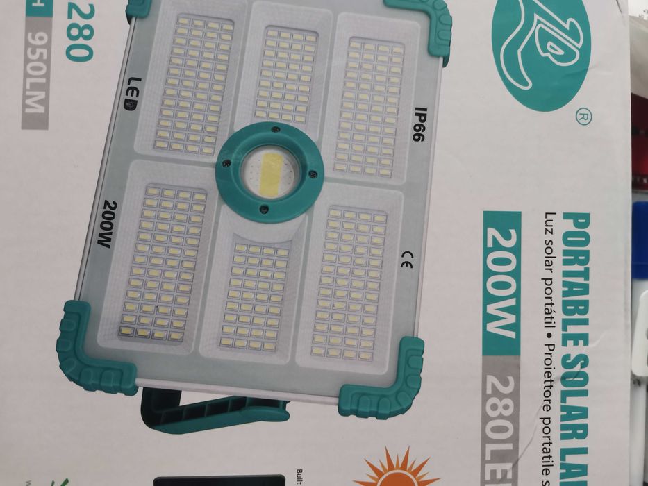 Lampa solara portabila