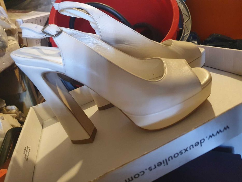 Sandale din piele naturala numarul 36