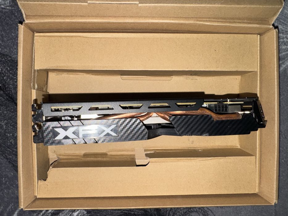 Placă Video XFX Radeon RX 580 GTS XXX Edition 8GB