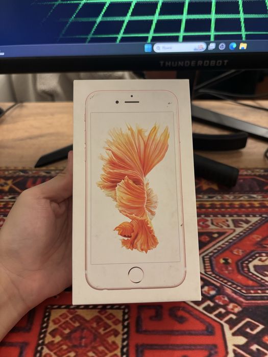 Iphone 6s розовый
