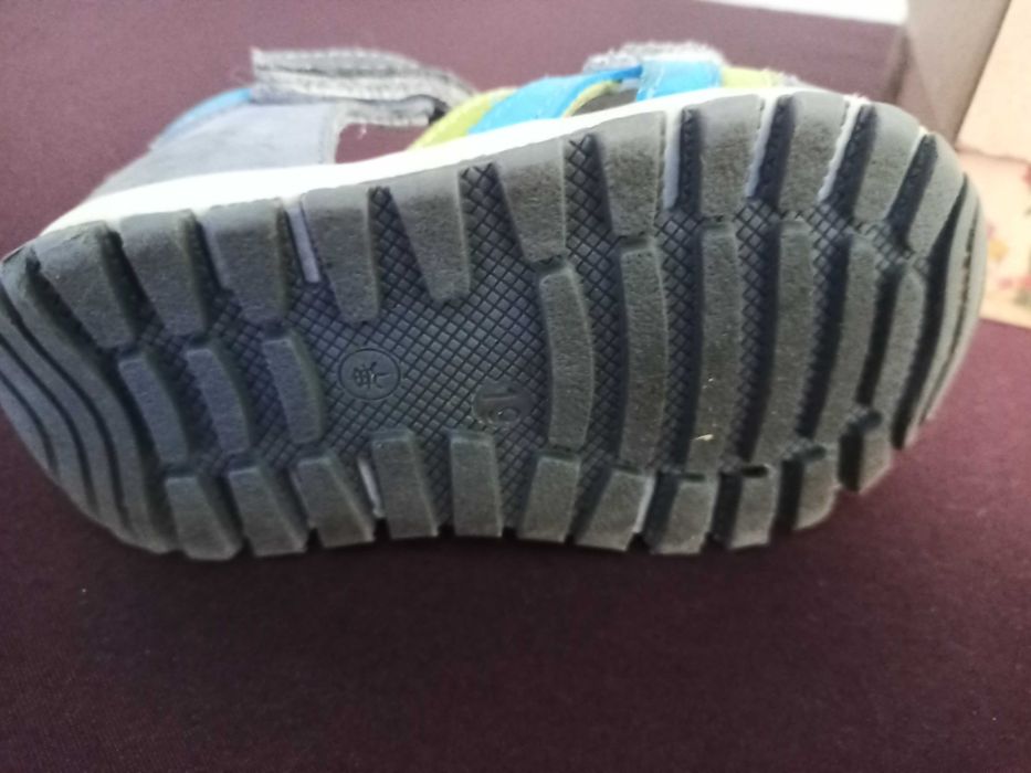 Детски сандали PONKI