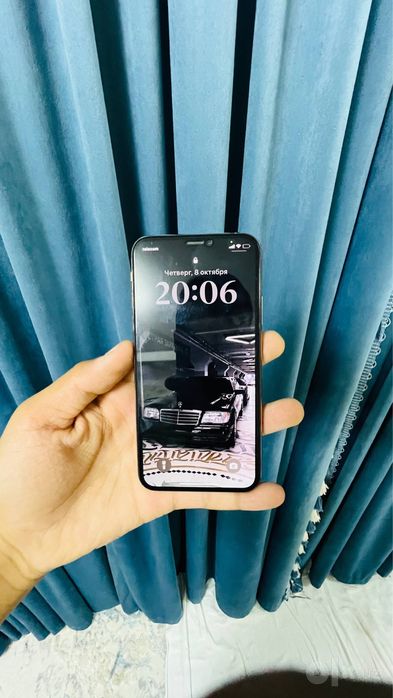 Iphone xs ideal ochilmagan feys trutob bor