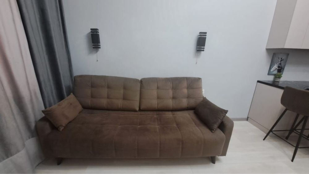 Продам диван почти новый