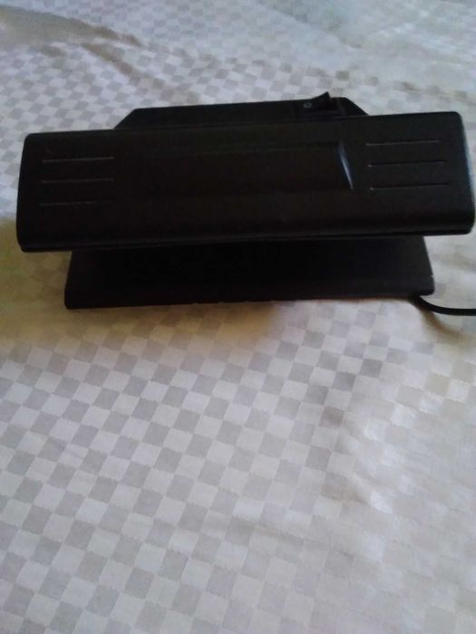 Машинка-детектор за проверка на банкноти UV светлина-Промоция до 26.1