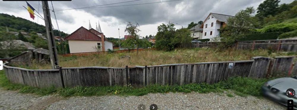 Teren de vânzare în centrul localității Poienile Izei – 900 mp