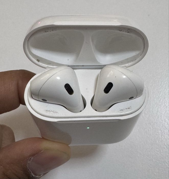 Продам телефон и наушник СРОЧНО