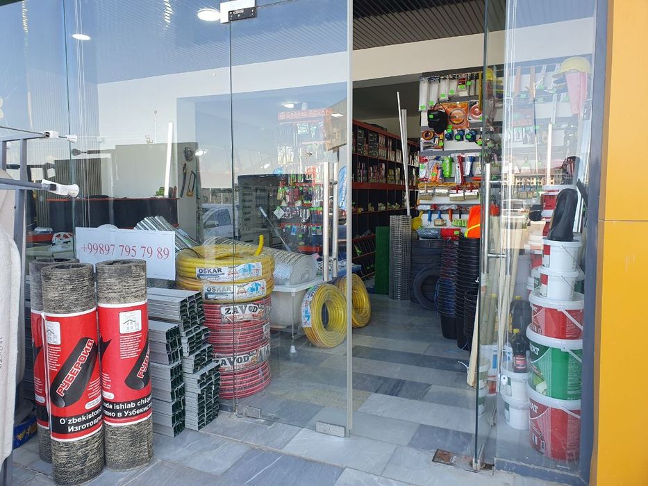 Қурилиш моллари ҳамда сантехника маҳсулотлари арзон нархларда сотилади