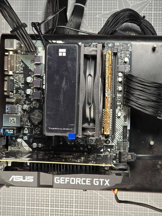 Kit Ryzen 7 2700X 32GB DDR4 B450 Gaming