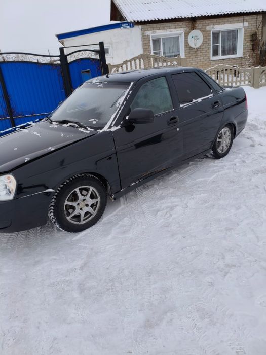 Продам приора 12 год