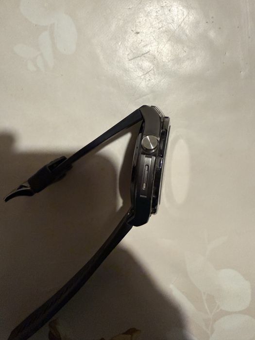 Huawei ultimate smart  часовник