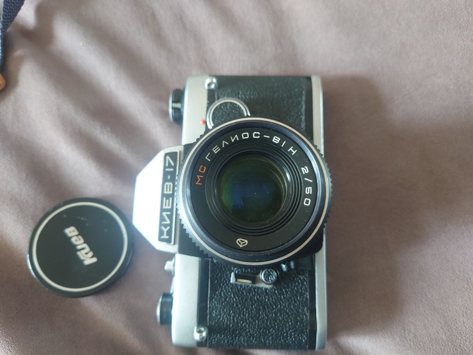 SLR Kiev 17 cu obiectiv Helios 81h 50mm nikon