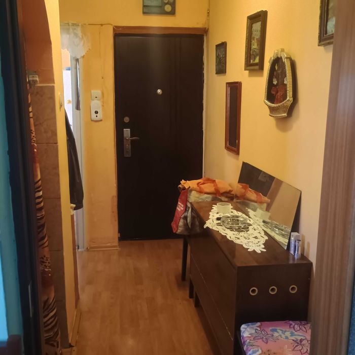 Apartment mobilat,3 camere situat in zona buna