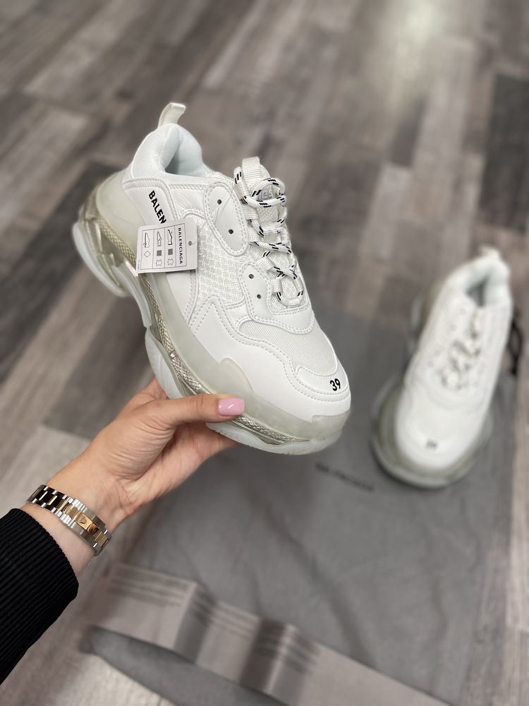 Balenciaga triple cheap s 35