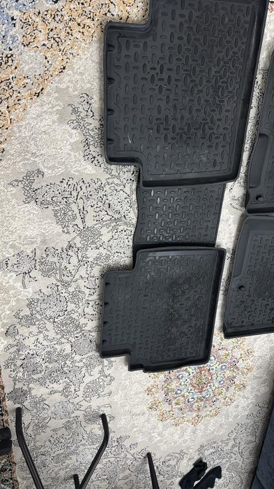 Продам автомобильные полики