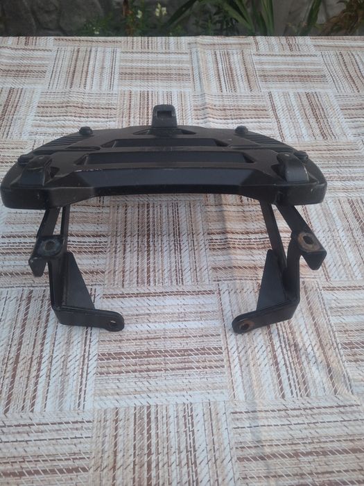 Placa givi monokey metalica