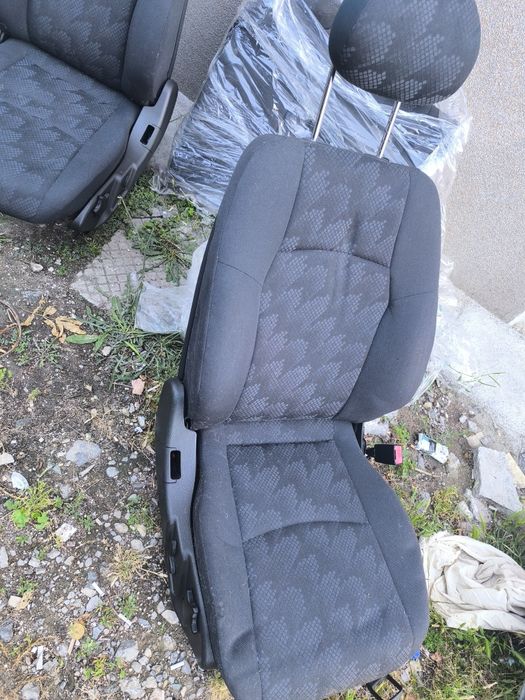 Салон w 203  седан мерцедес Ц класа 2001, кори на врати