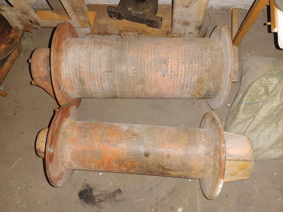 Станина и тросовые барабаны