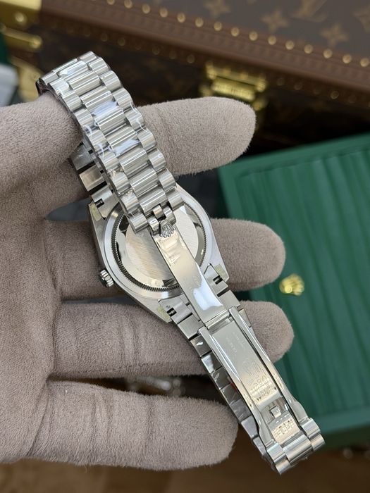 Rolex Day-Date 36mm Platinum Baguette