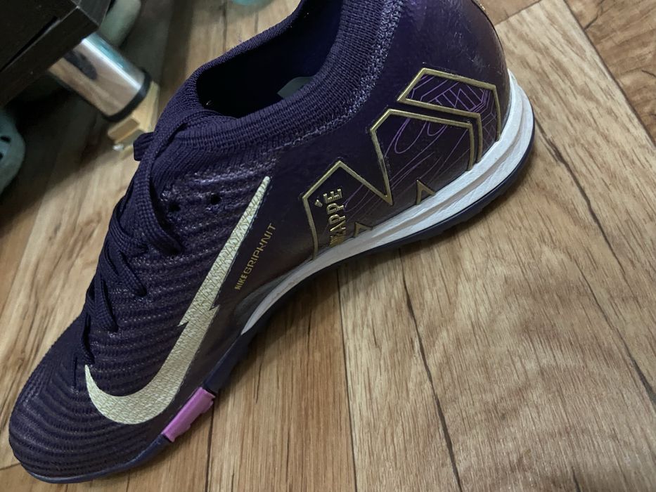 Продам бутсы для мальчика