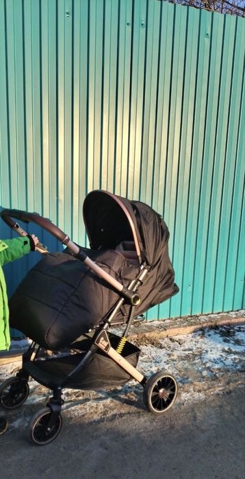 Продам коляску прогулочная