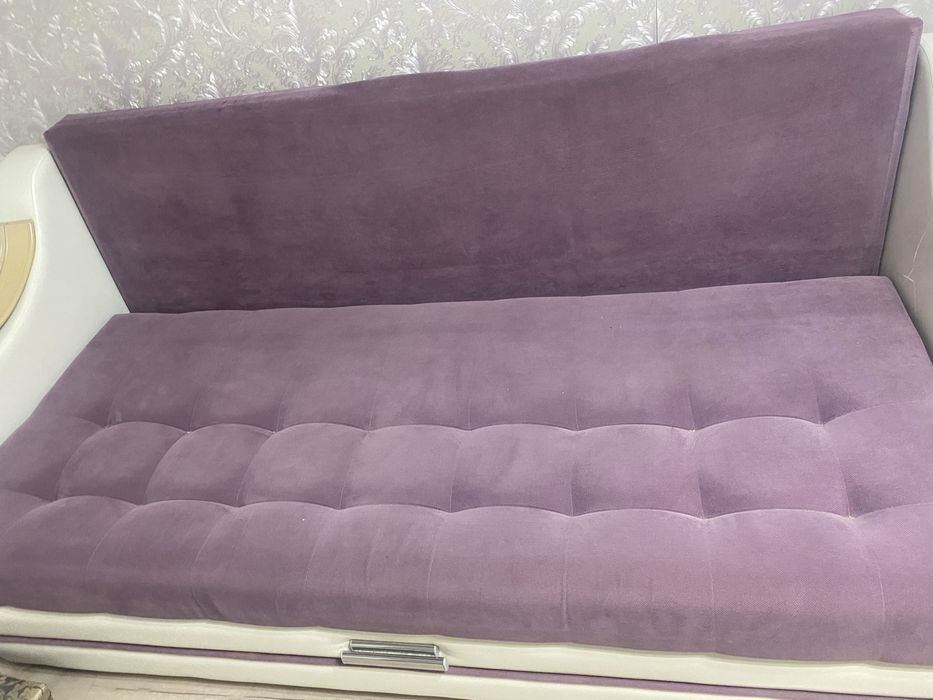 Продам диван в хорошем состоянии