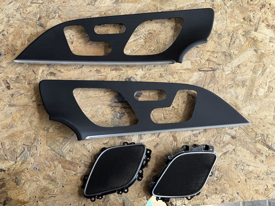 Оригинални лайсни и капачки за врати Mercedes-Benz GLS 2021