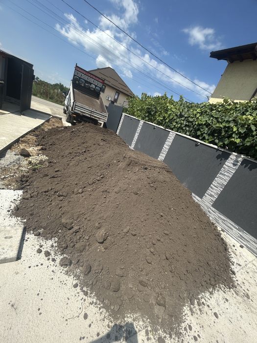 Oferta La nisip balast pietris pamant vegetal de flori,piatra de drum/beton concasat/pamant umplutura/livram de la 1 mc - 18 mc /bucuresti/ilfov/