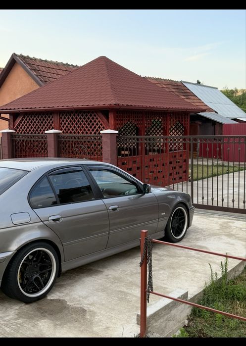BMW Seria 5 2002 — imagine 2