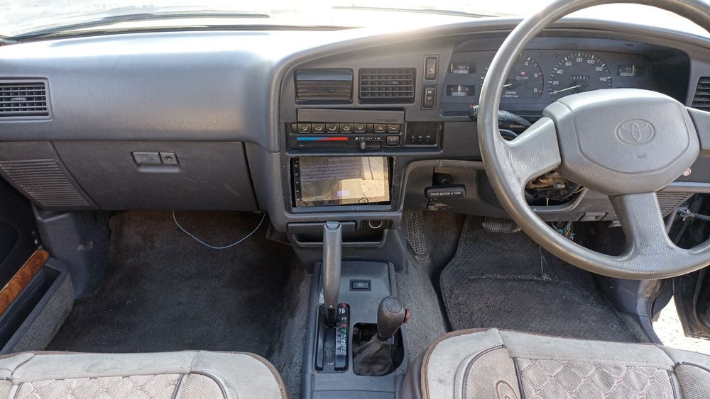 Тойота Hilux сюрф