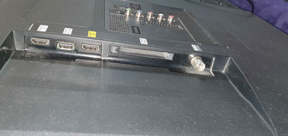 Телевизор Samsung 90000