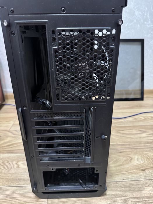 Корпус AeroCool Aero One Eclipse черный