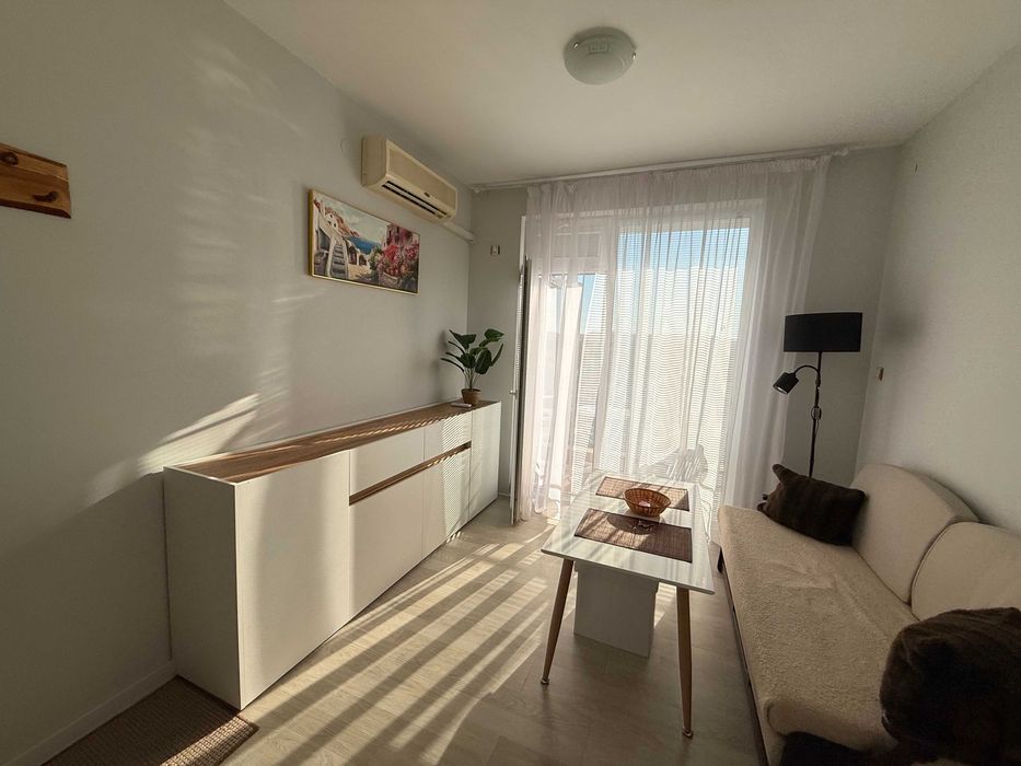 Продава се Двустаен апартамент в к.к. Слънчев бряг - 48 кв.м за 1240 €/кв.м - Снимка #1
