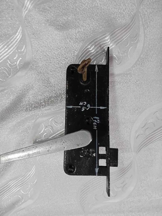 Обикновена брава за врата