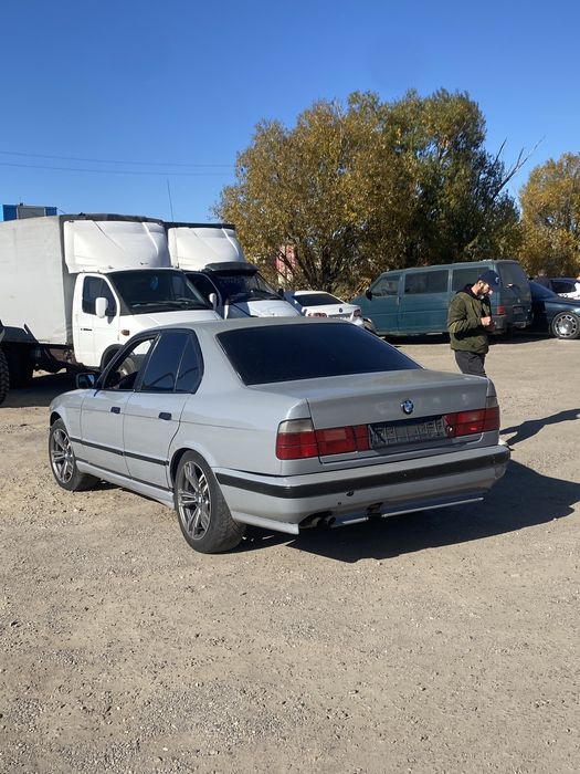 Продам BMW E34 525