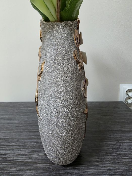 Ваза  для  цветов