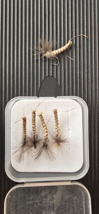 Мушки  на  форель