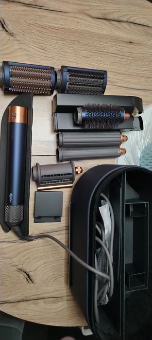 Продам Стайлер Dyson