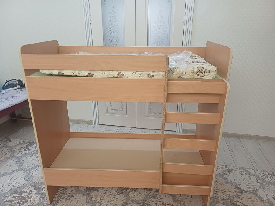 Двухместный детский кровать